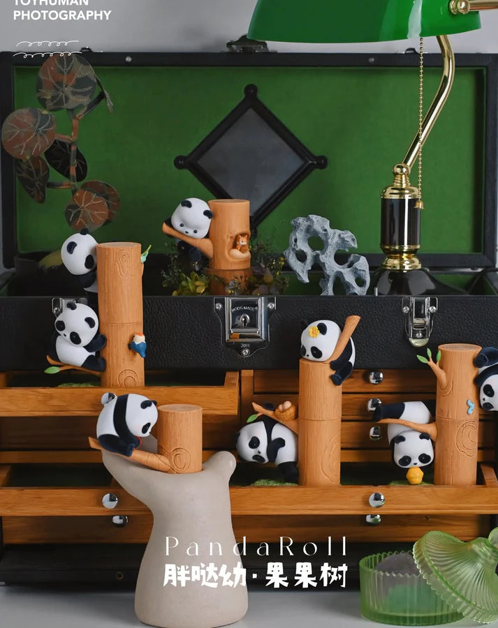 Panda Roll Tree Climbing figure lineup  