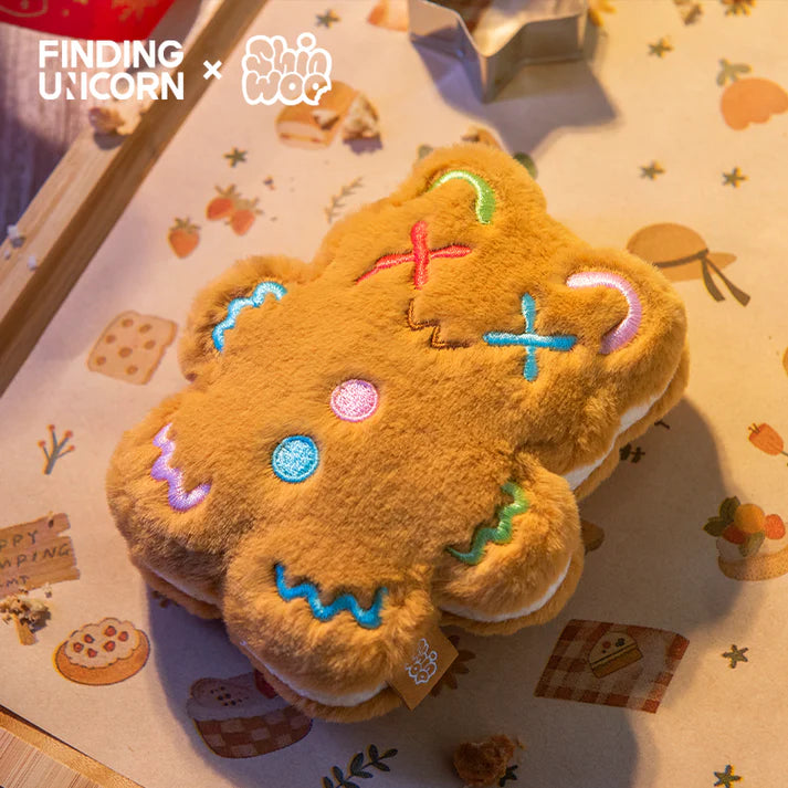Finding Unicorn Shinwoo Cold Hugs blind box packaging  
Shinwoo Cold Hugs figure lineup  
Finding Unicorn blind box collectible figure  
Shinwoo Cold Hugs display sample
