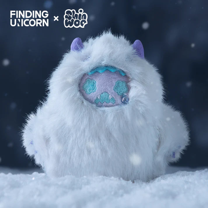 Finding Unicorn Shinwoo Cold Hugs blind box packaging  
Shinwoo Cold Hugs figure lineup  
Finding Unicorn blind box collectible figure  
Shinwoo Cold Hugs display sample
